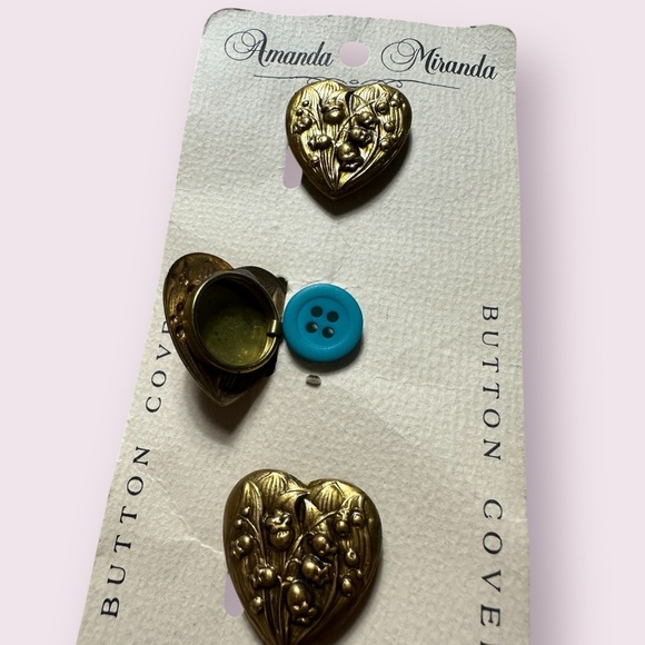 Vintage Amanda Miranda Solid Brass Keepsakes Brass Heart Button Covers S/4 - Picture 5 of 9